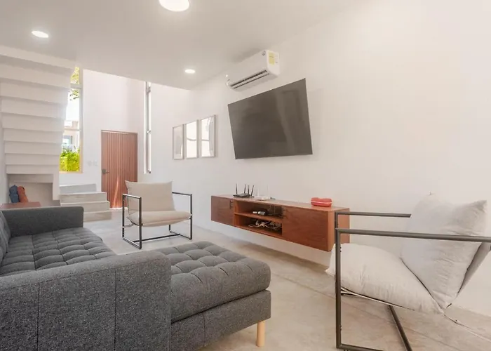 Explore Modern - Gated - Peaceful - Pool Pousada